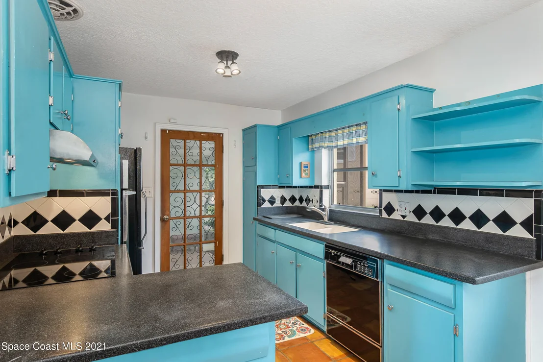 Photo of 108 S Indian Circle