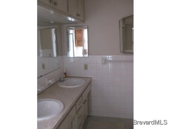 Photo of 1289 W Sun