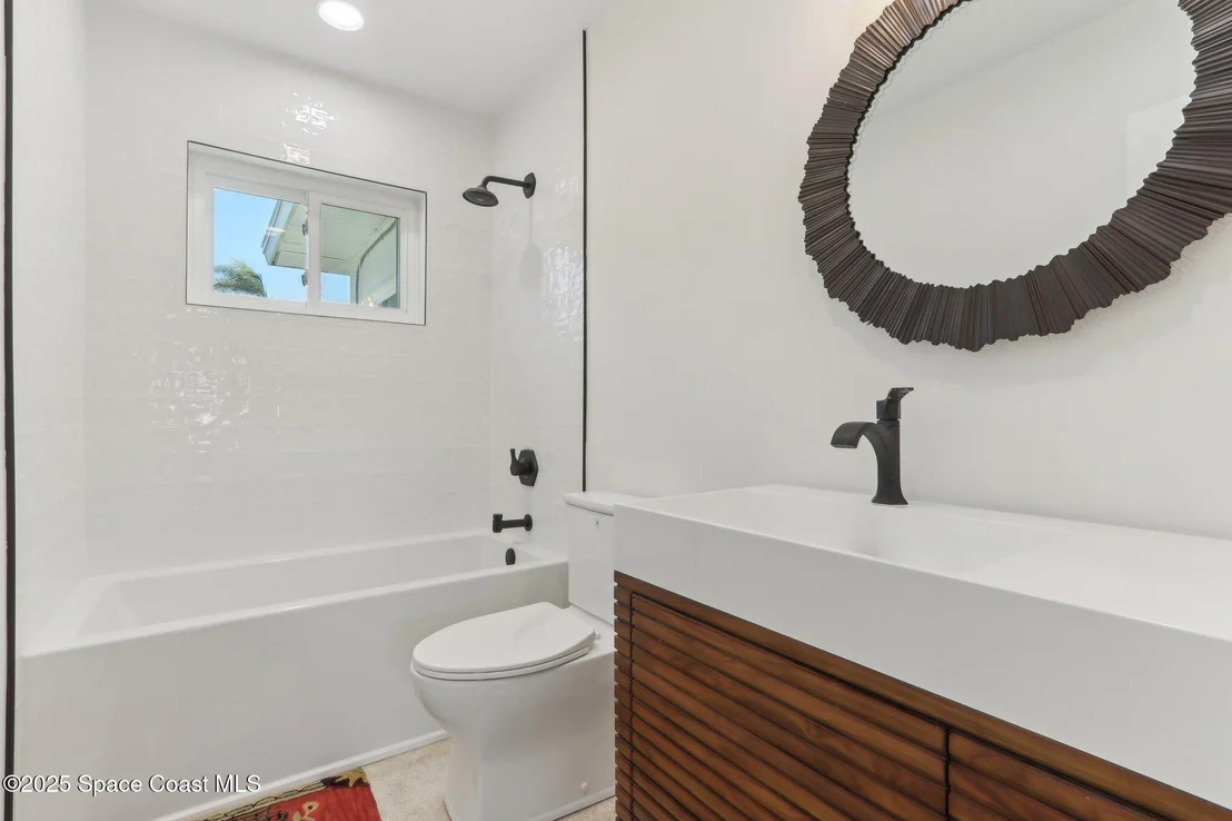 Photo of 231 5th Avenue