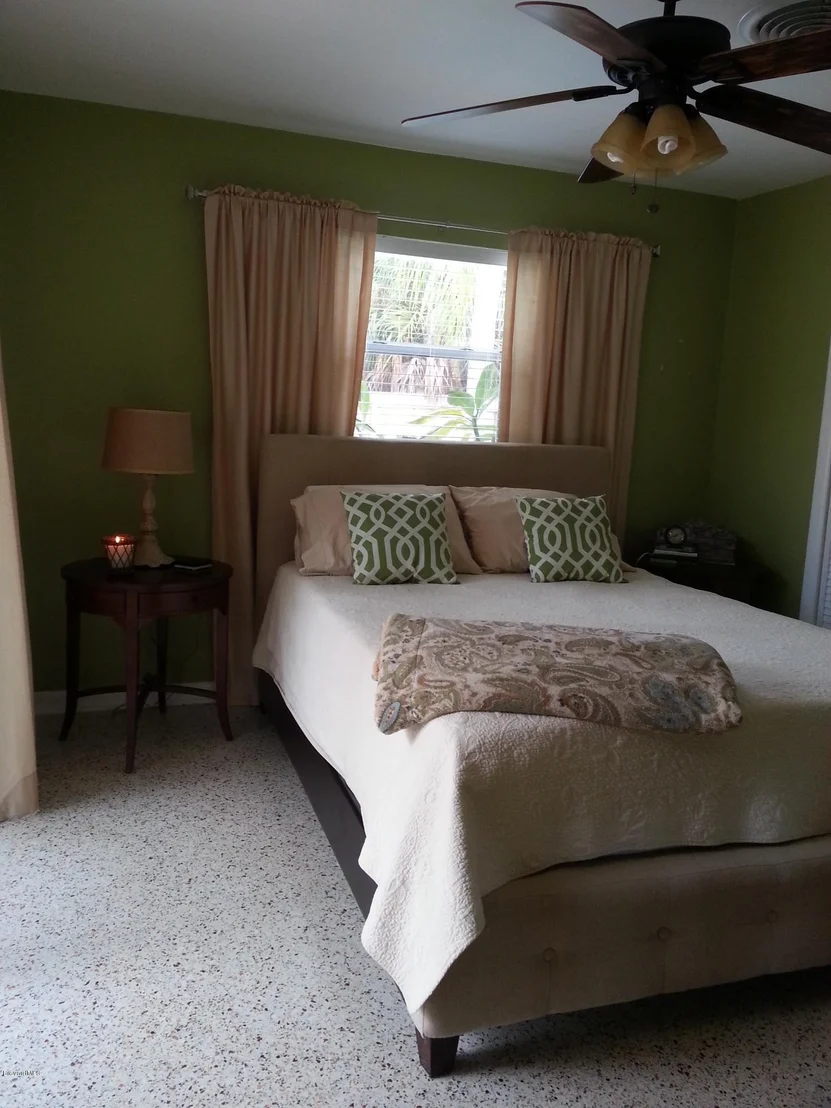 Photo of 667 Everglade Drive