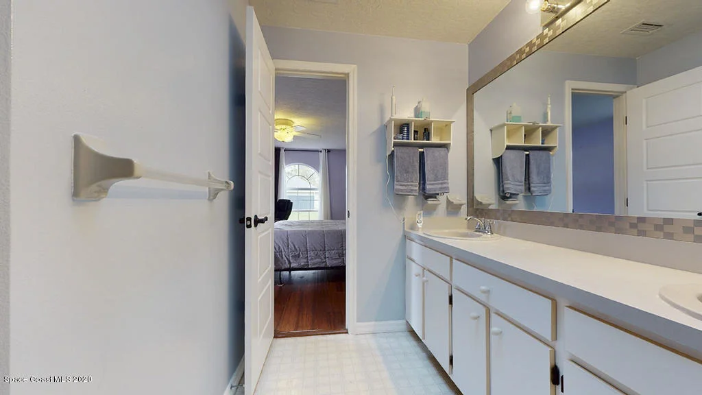 Photo of 214 Jeannie Drive