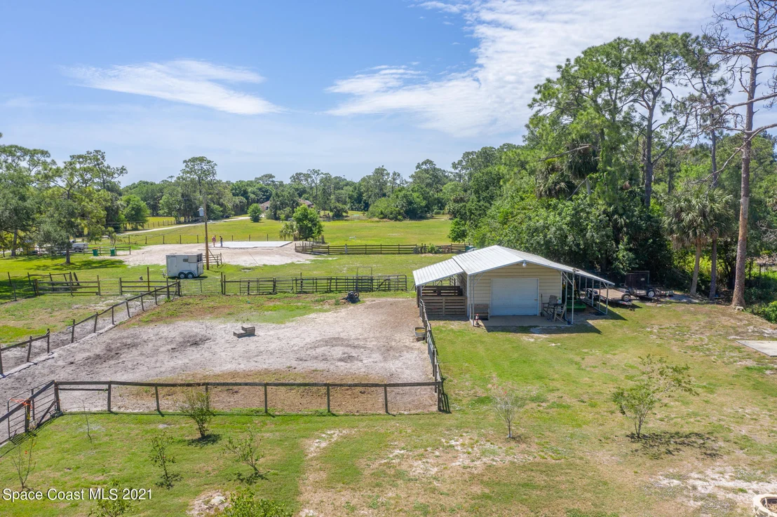 Photo of 3635 Hield Road
