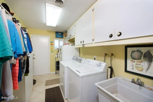 Photo of 703 Hibiscus