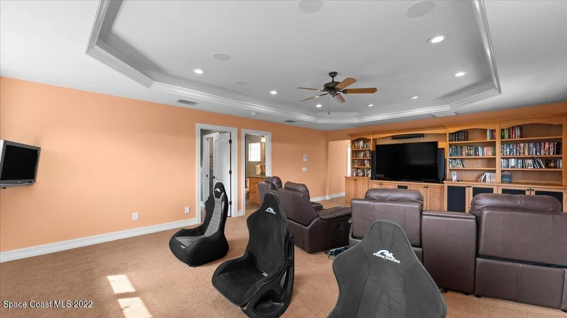 Photo of 873 Oak Park Drive