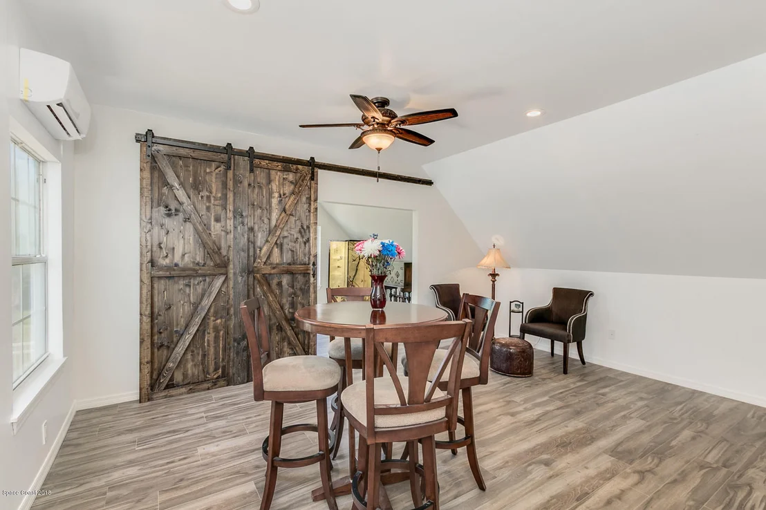 Photo of 3540 Charlton Place