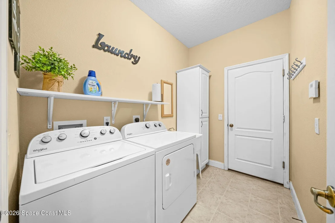 Photo of 511 Waterside Circle