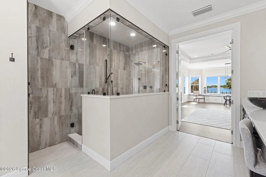 Photo of 3441 N Sylvan Lane