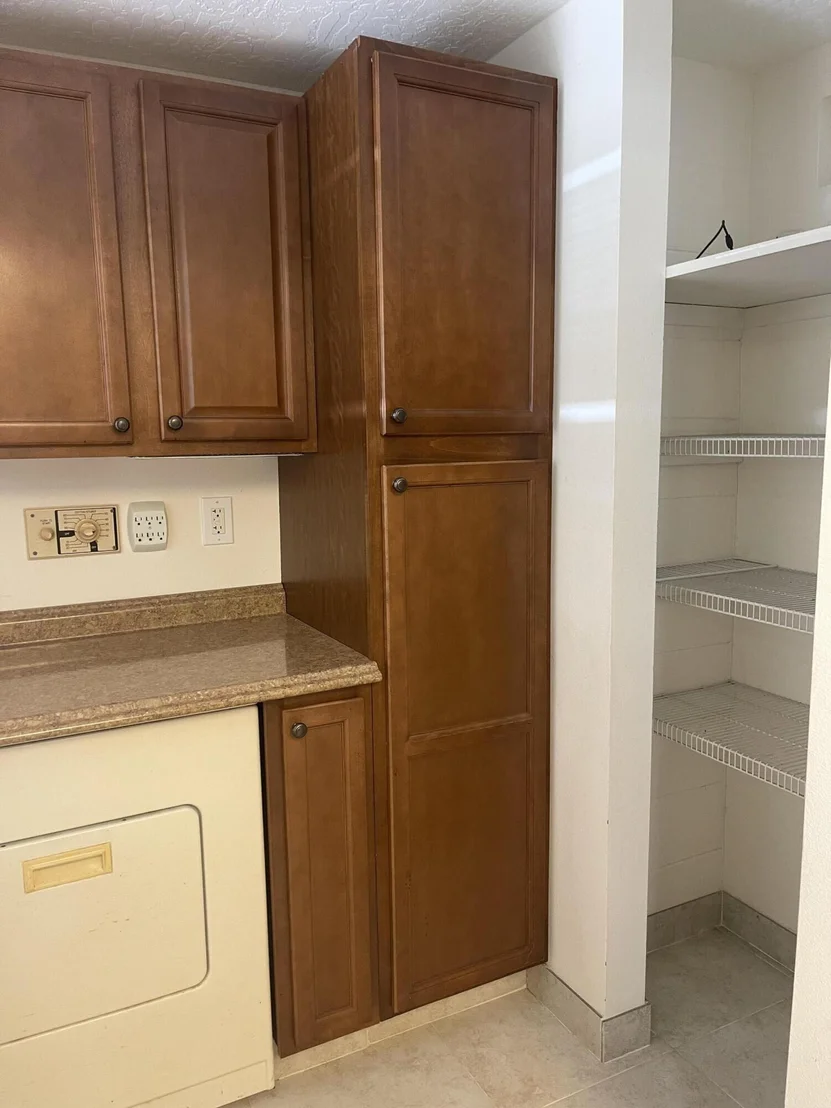 Photo of 2460 Victor Road