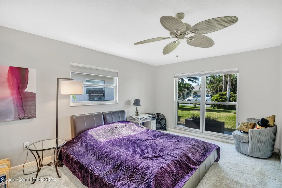 Photo of 380 Bahama Drive