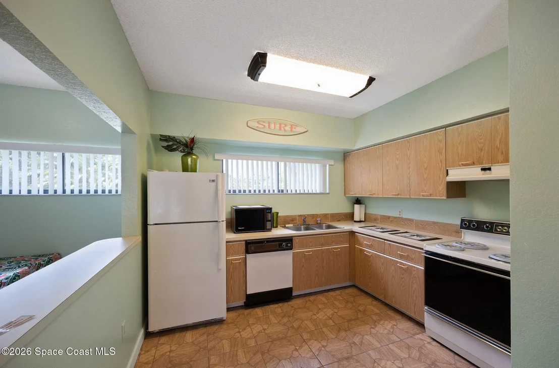 Photo of 608 Cedar Side Circle NE