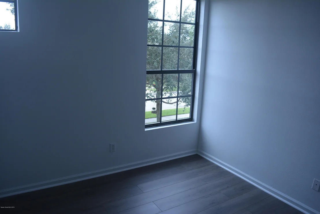 Photo of 1241 Bolle Circle