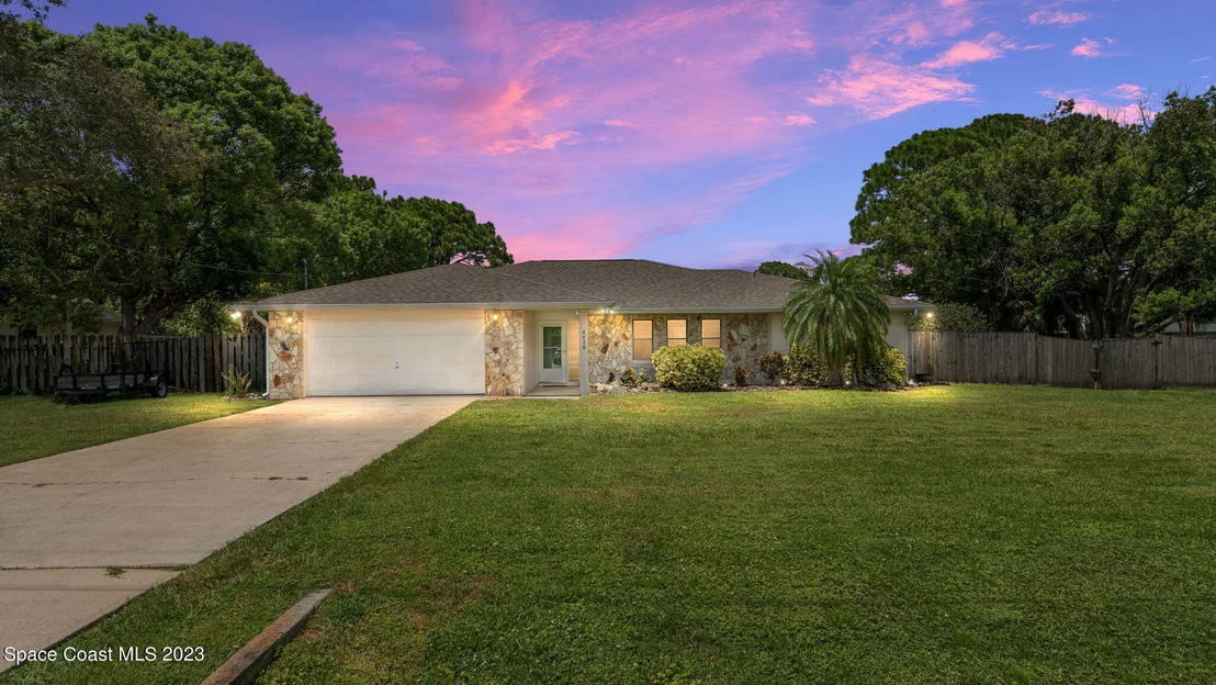 Photo of 4220 Lee Hall Place