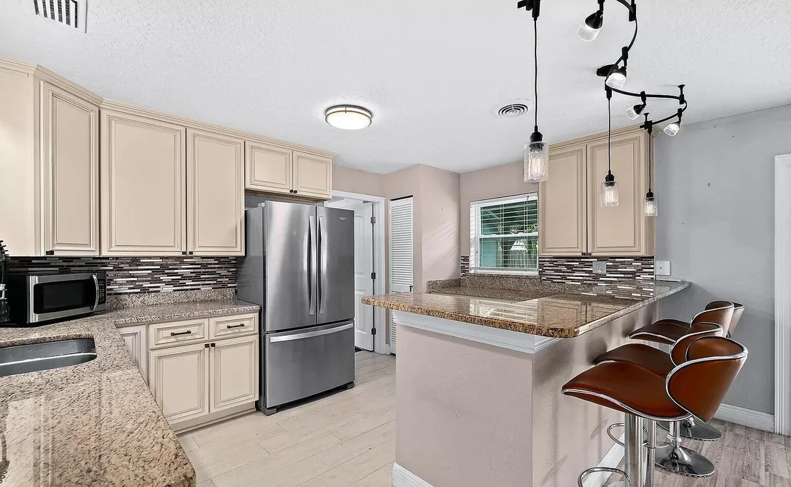 Photo of 179 Clairbourne
