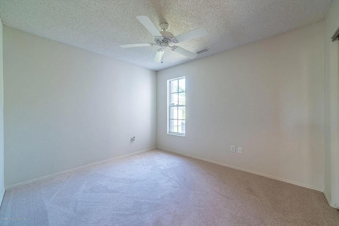 Photo of 1101 Goldenrod Circle NE