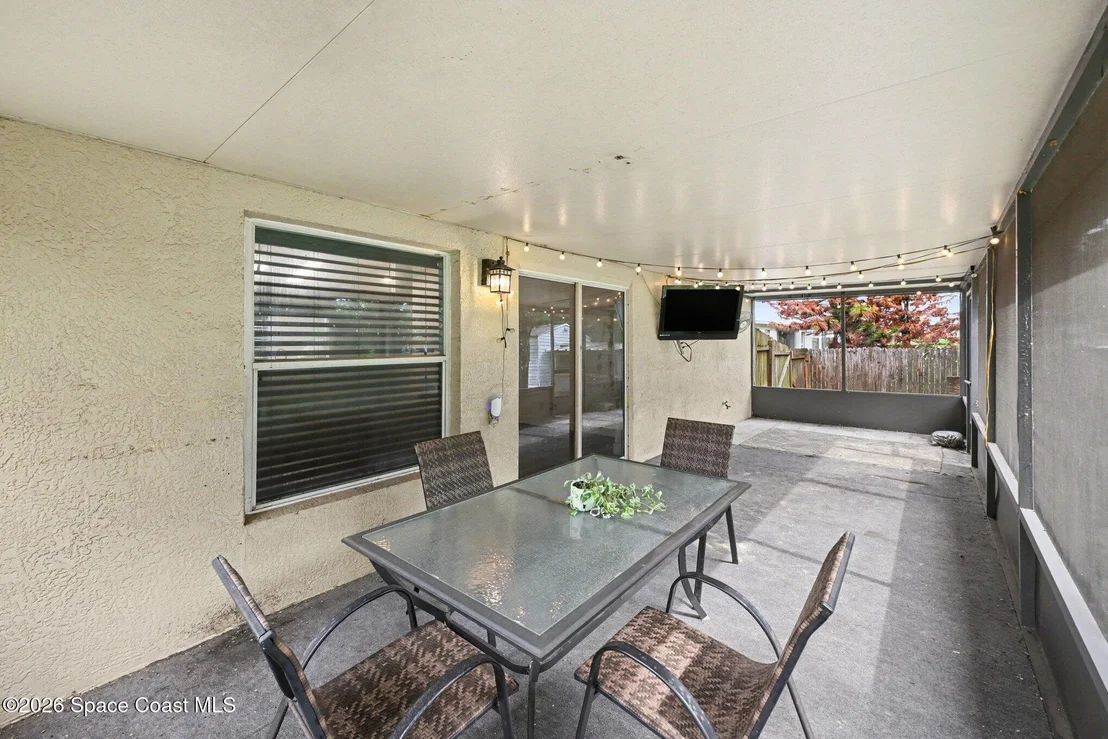 Photo of 6289 Leonard Avenue