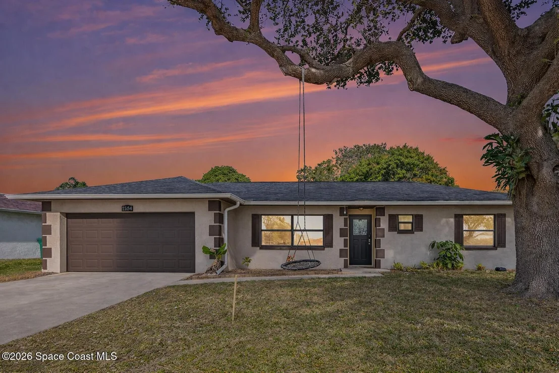 Photo of 1584 Gardner Dr Drive