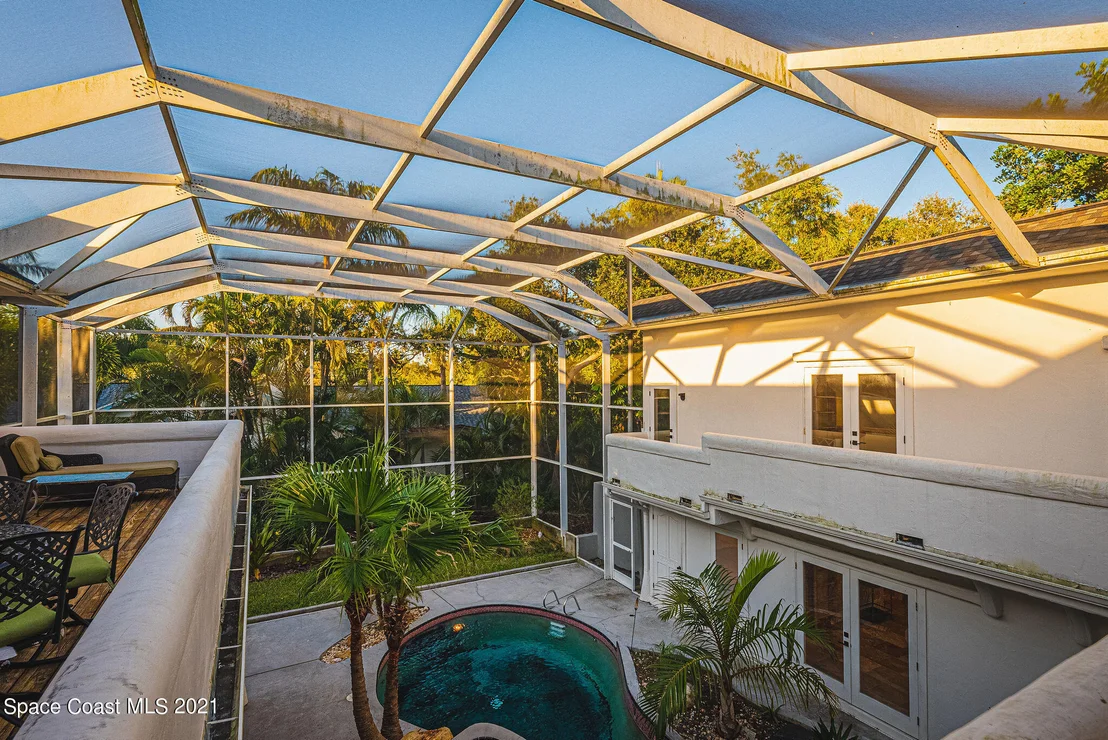Photo of 472 Peregrine Drive