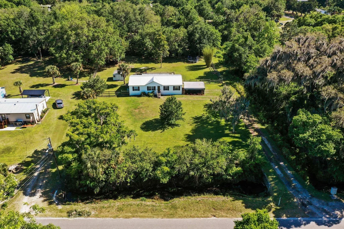 Photo of 2373 Parrish Road