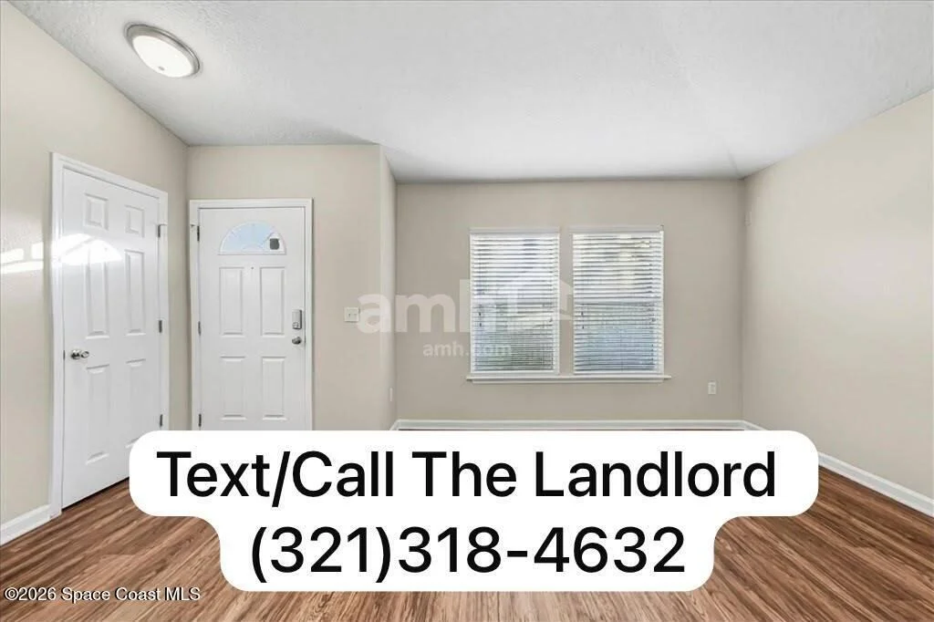 Photo of Unit 2 at 422 Bostwick Circle