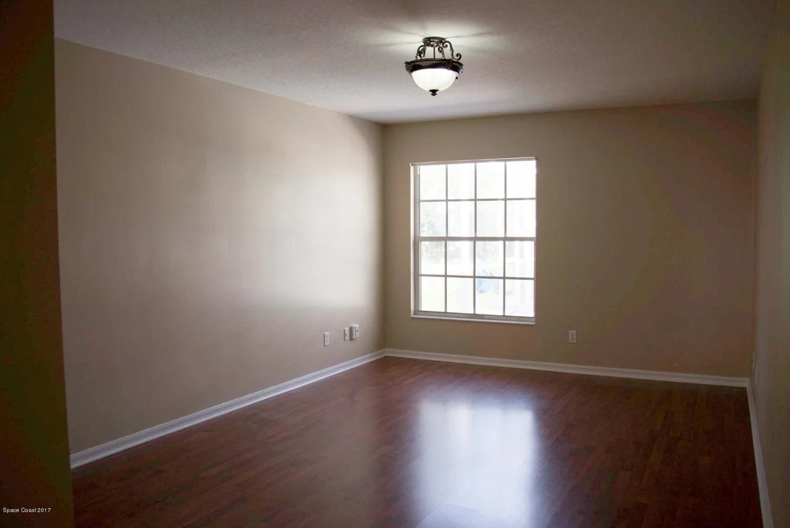 Photo of 5772 Newbury Circle