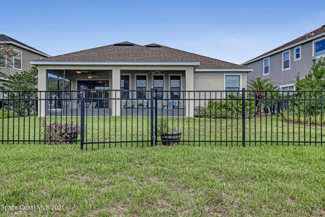 Photo of 8072 Strom Park Drive