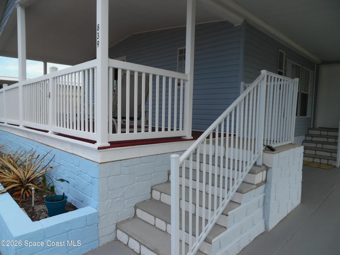 Photo of 839 Wren Circle