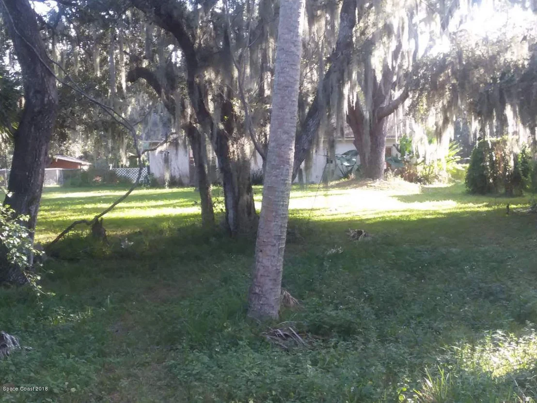 Photo of 724 Central Boulevard