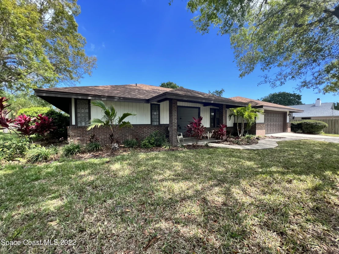 Photo of 2280 Hamlet Drive