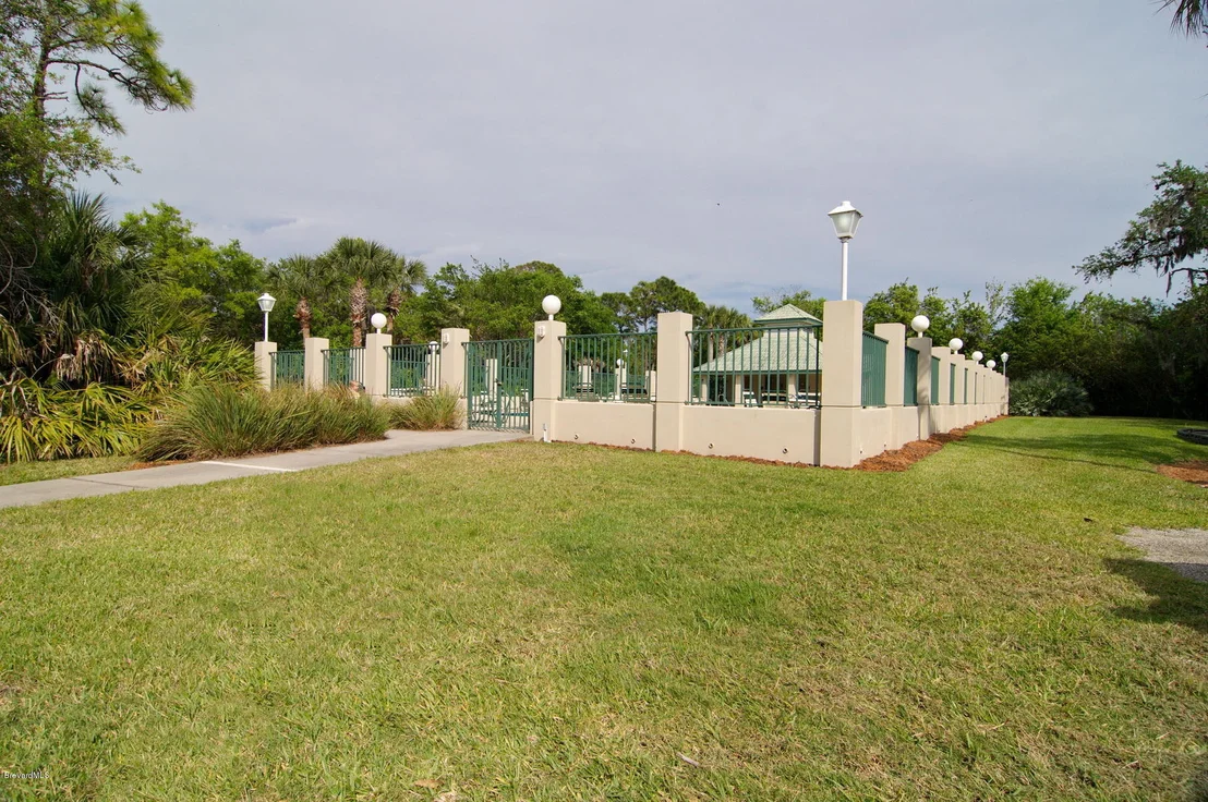 Photo of 8317 Cromwell Place
