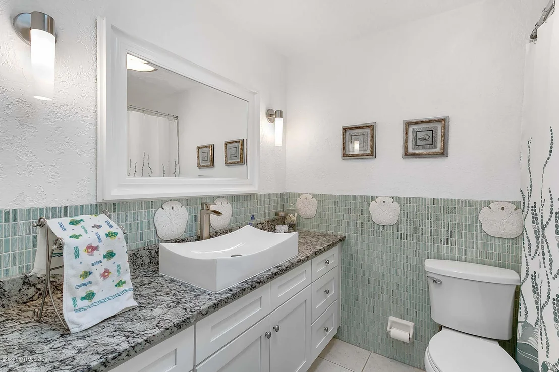 Photo of 570 Bahama Drive