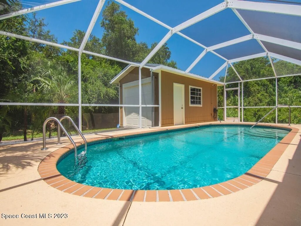 Photo of 898 Bermuda Avenue