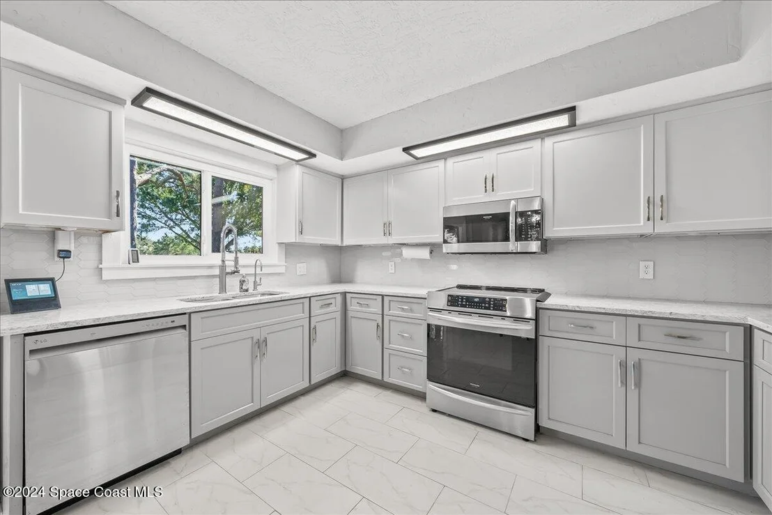 Photo of 521 Pinehurst Avenue