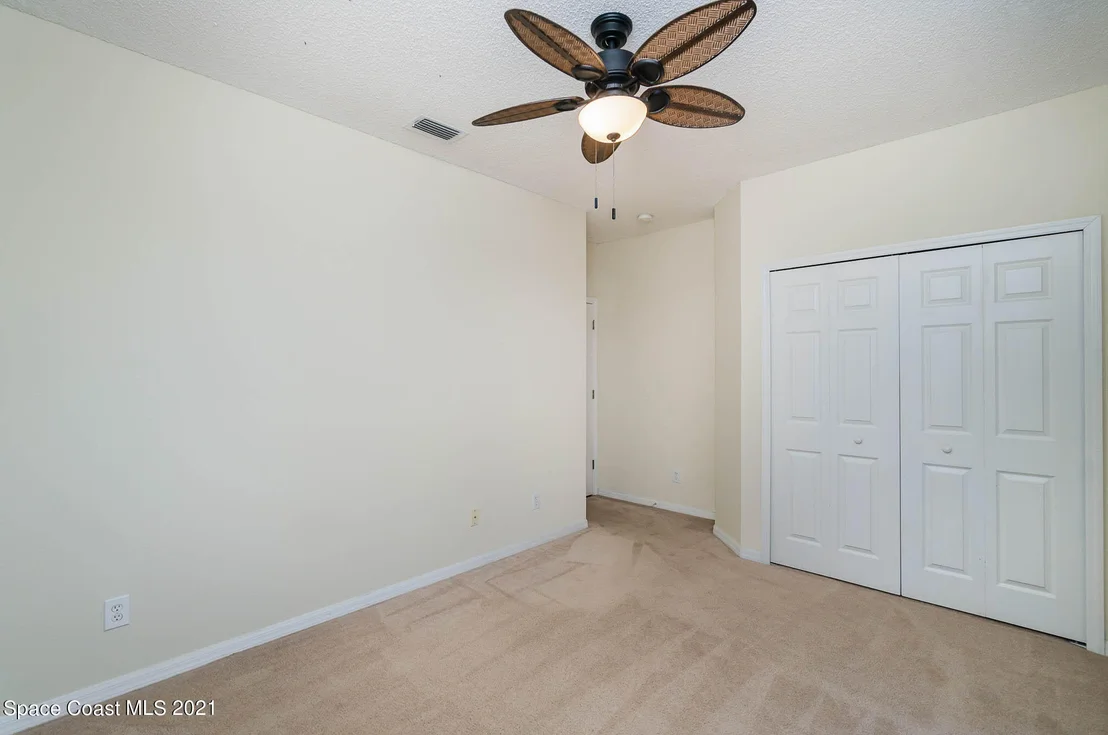 Photo of 946 Riviera Point Drive