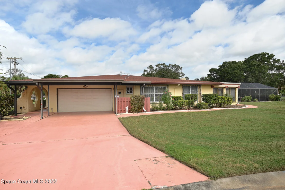 Photo of 1379 Gleneagles Way