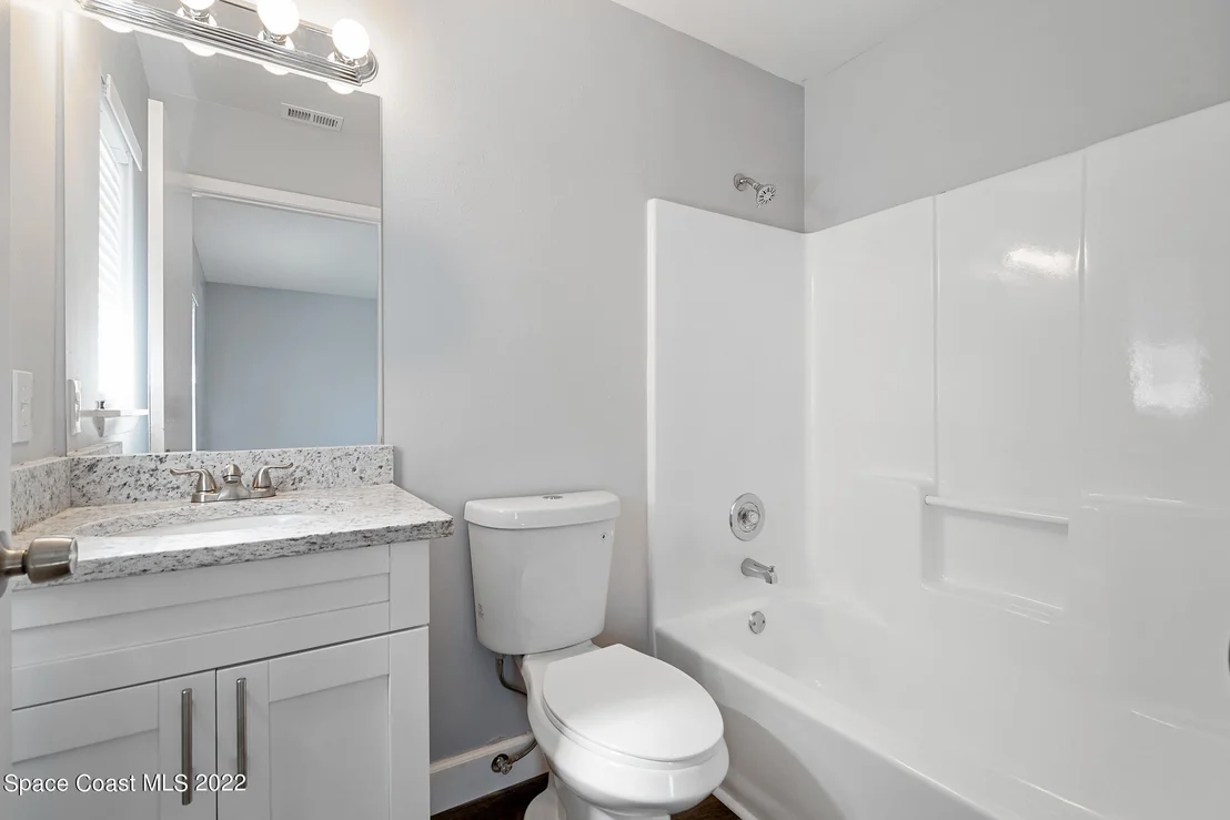 Photo of 1344 Heritage Acres Boulevard