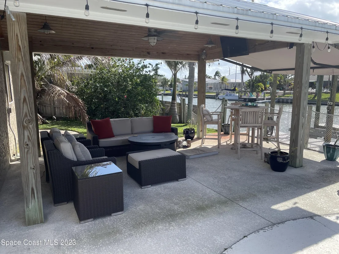 Photo of 387 Carmine Drive