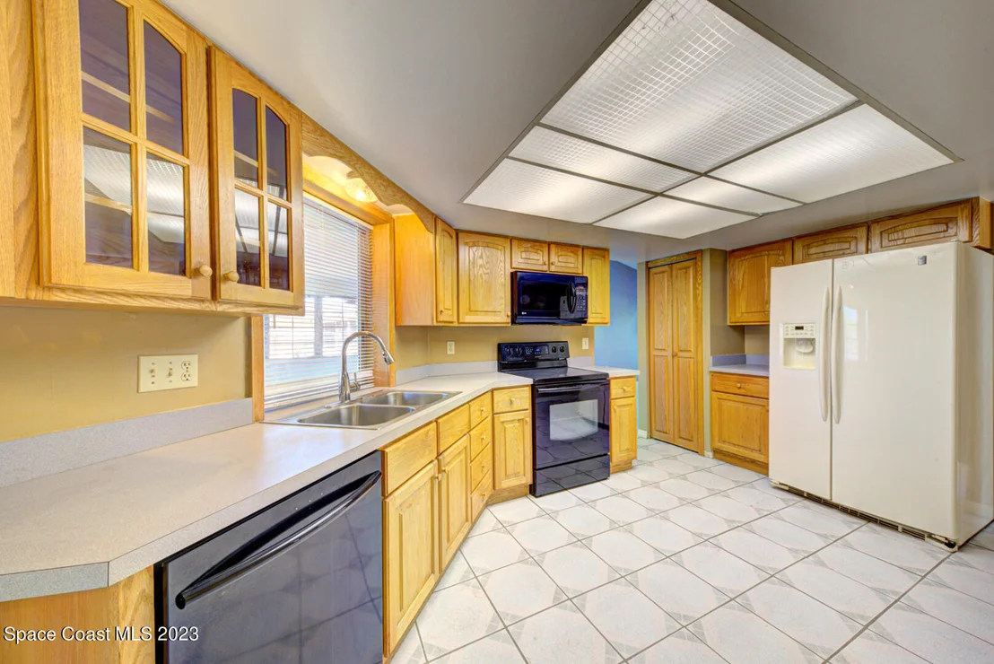 Photo of 1802 Fallon Boulevard NE