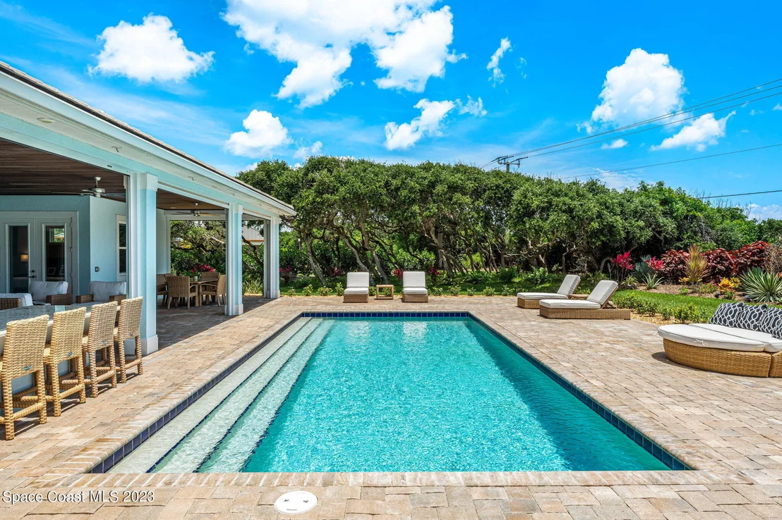 Photo of 6231 Windward Lane
