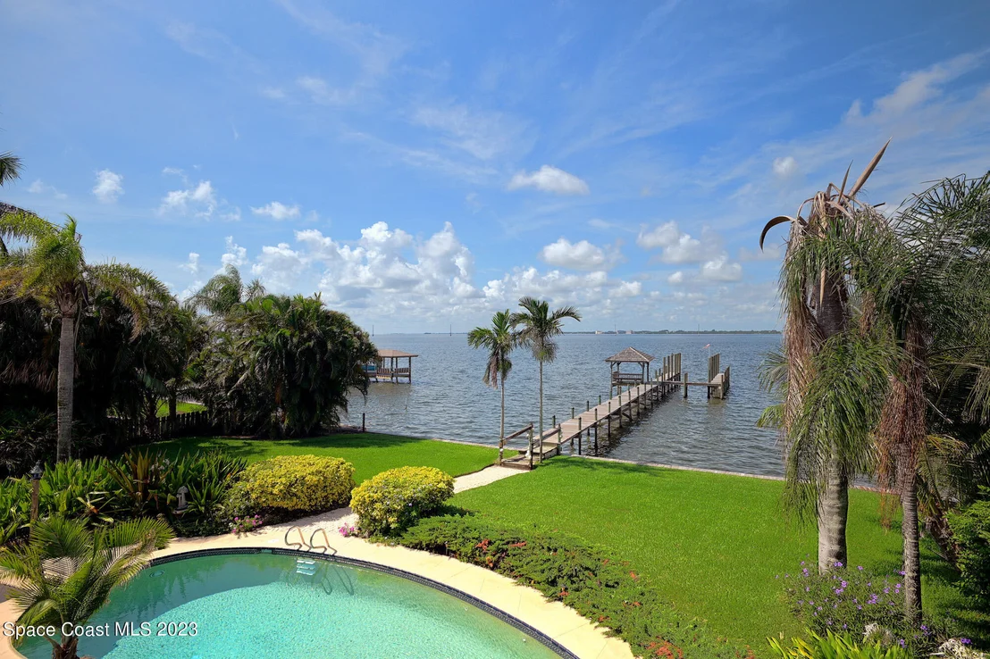 Photo of 421 Riverview Lane