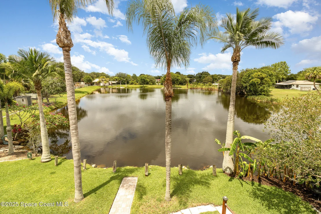 Photo of 2101 Lance Boulevard