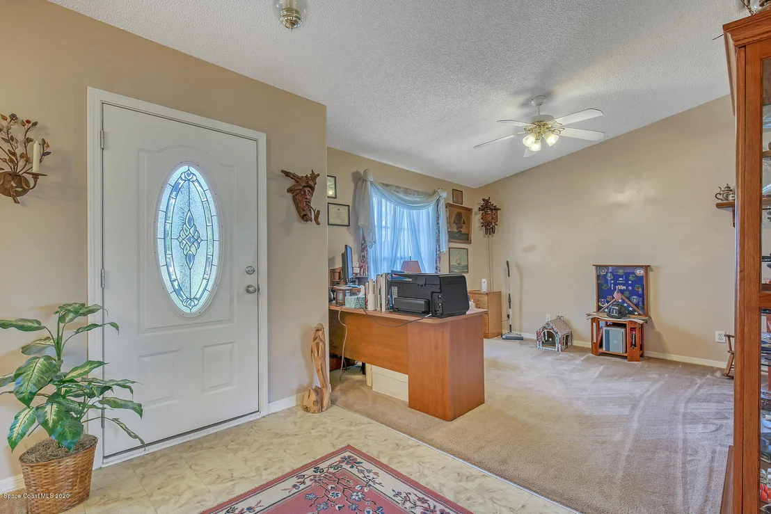 Photo of 5185 Carter Street