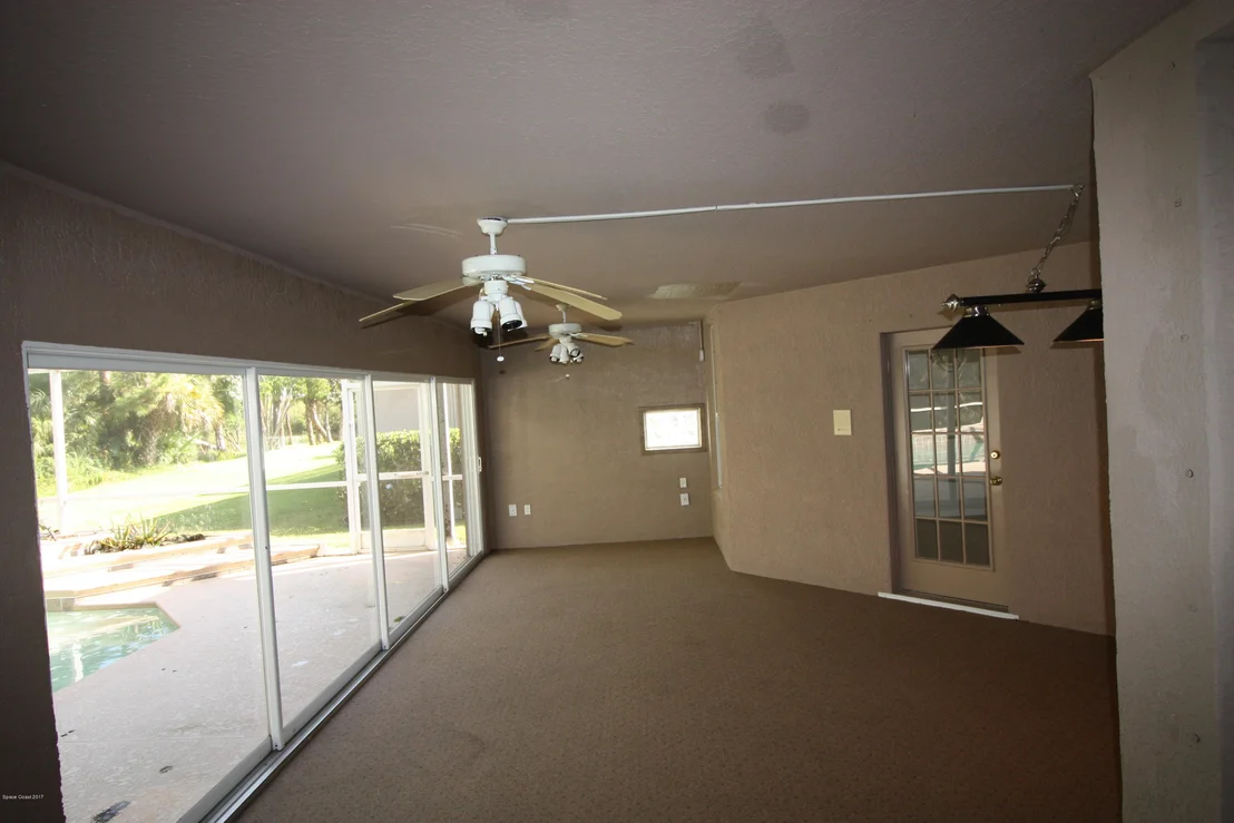 Photo of 1145 Starling Way