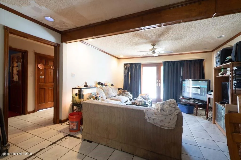 Photo of 2678 School Drive NE
