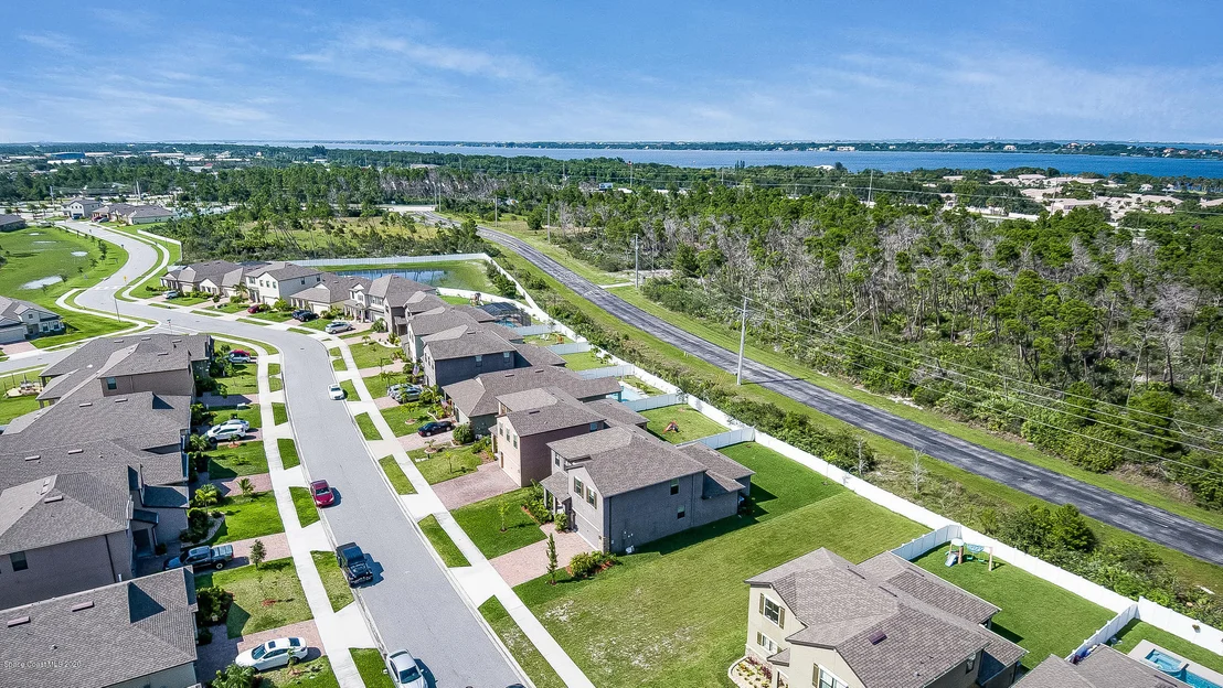 Photo of 1595 Fuji Drive
