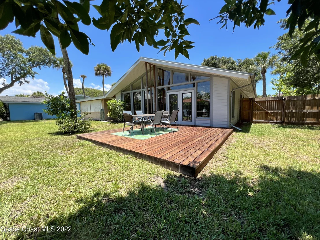 Photo of 142 Antigua Drive
