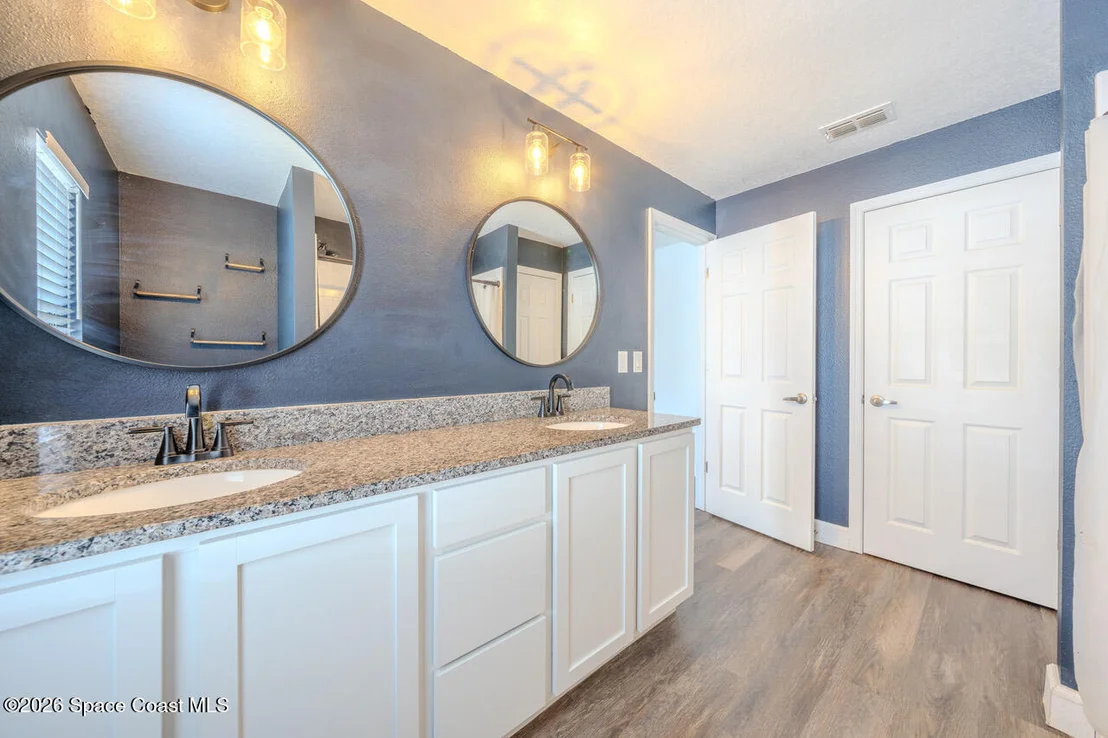 Photo of 2655 Laurel Road