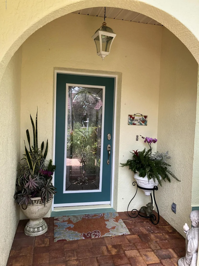 Photo of 208 Ivory Drive