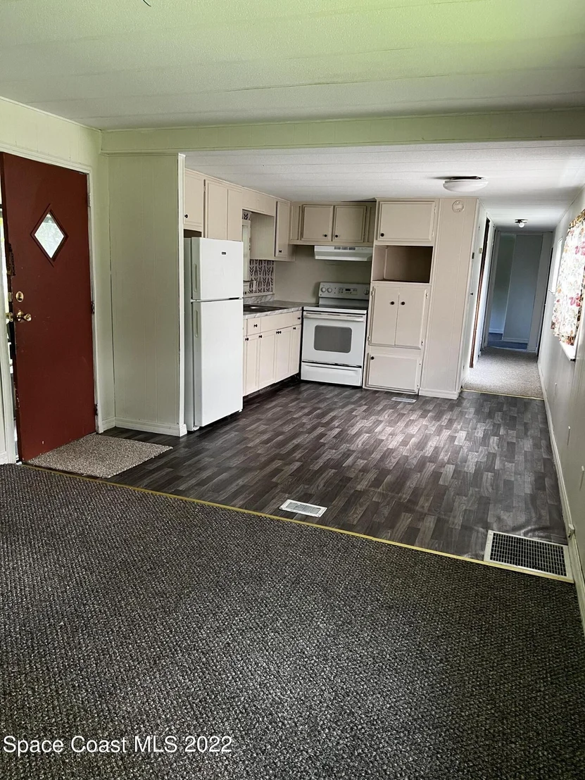 Photo of 3328 Brevard Road