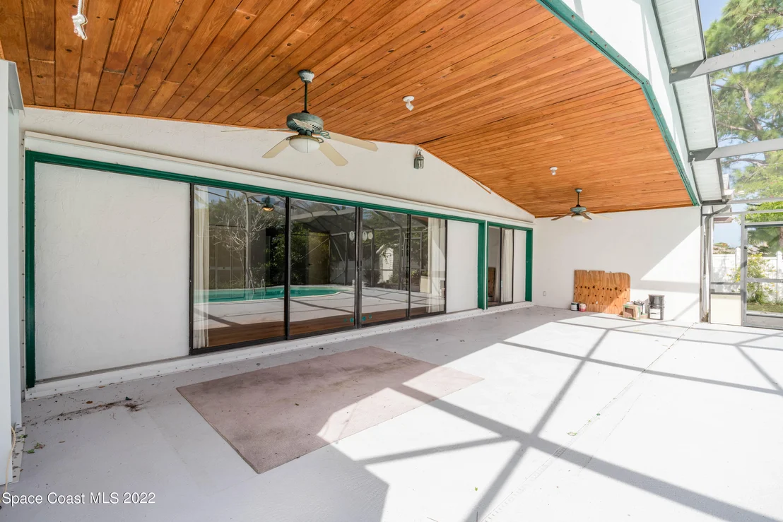 Photo of 573 Orange Avenue