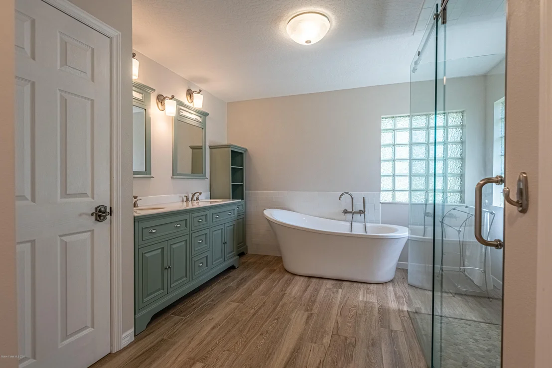 Photo of 312 Island Drive